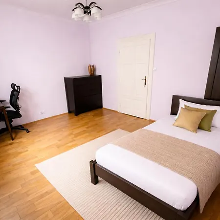 Sauna 4-bedroom Apartment Krakow