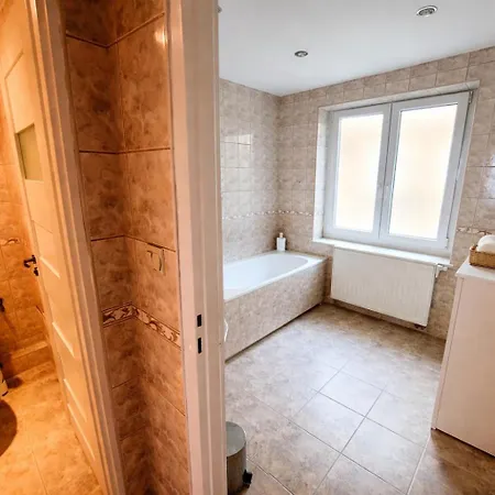 Sauna 4-bedroom Apartment
